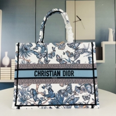 Dior Shopping Bags